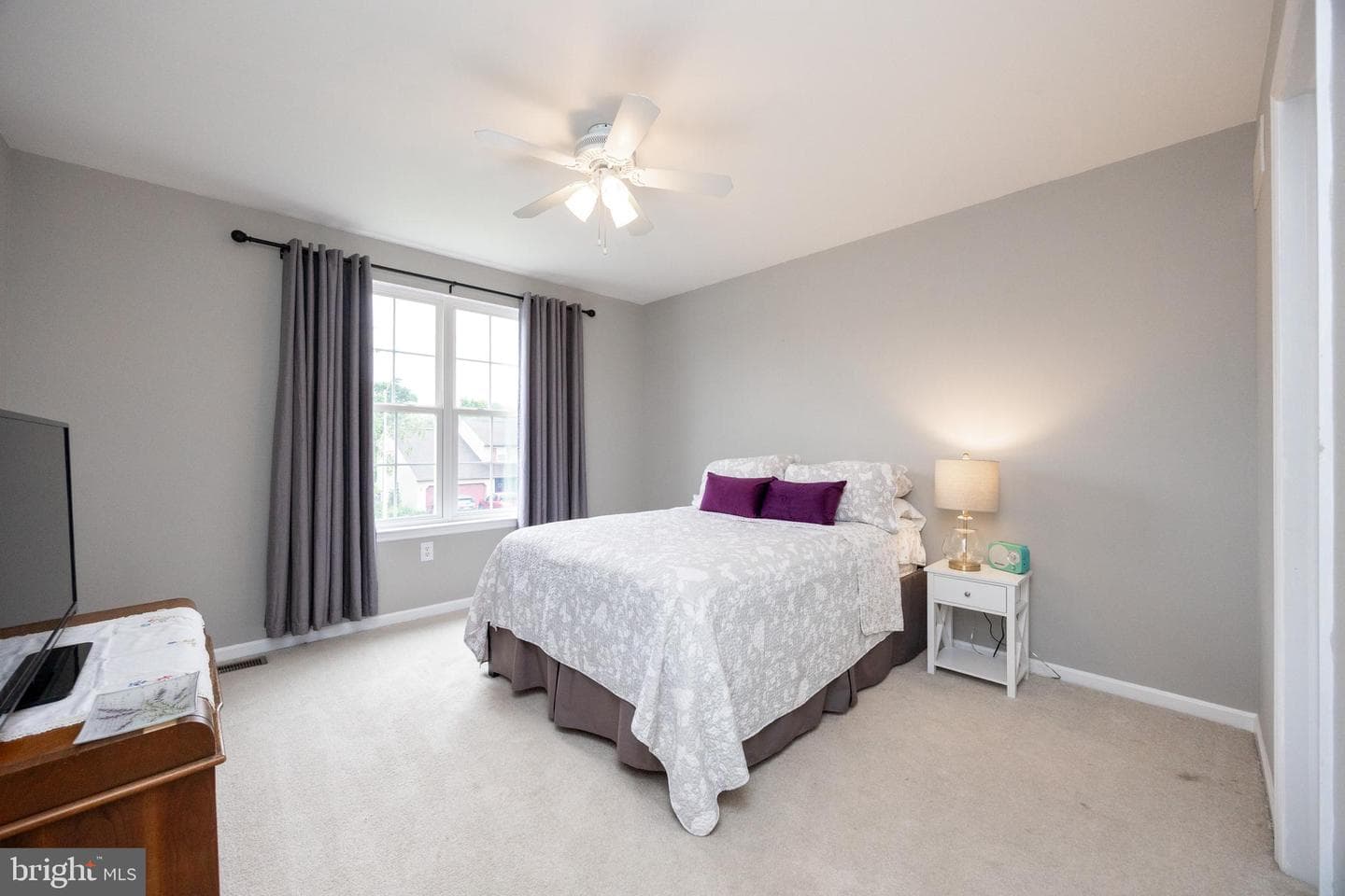 420 Appian Way photo 27