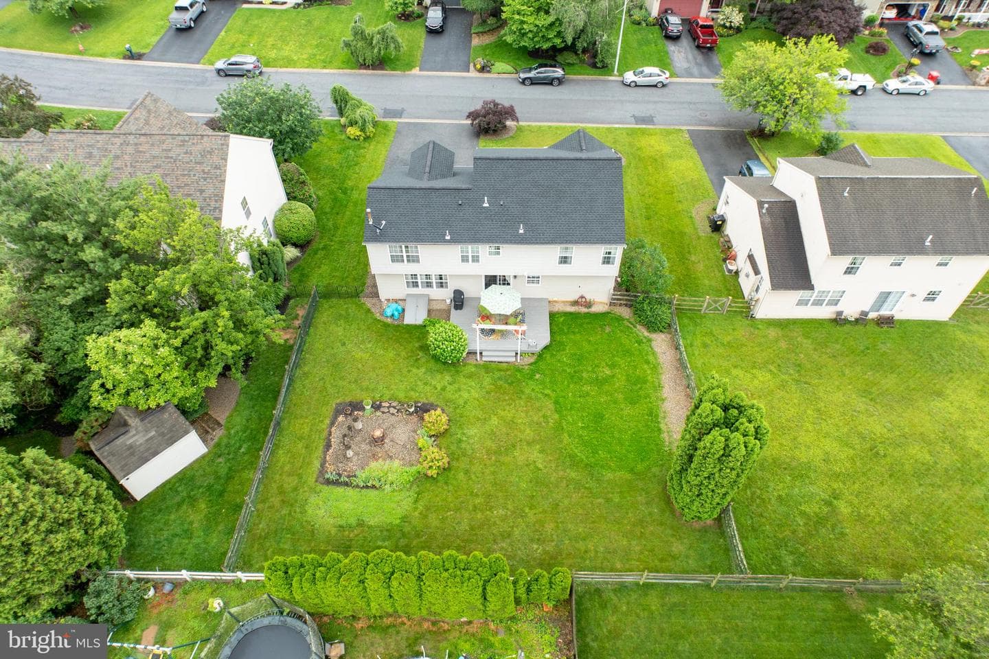 420 Appian Way photo 5