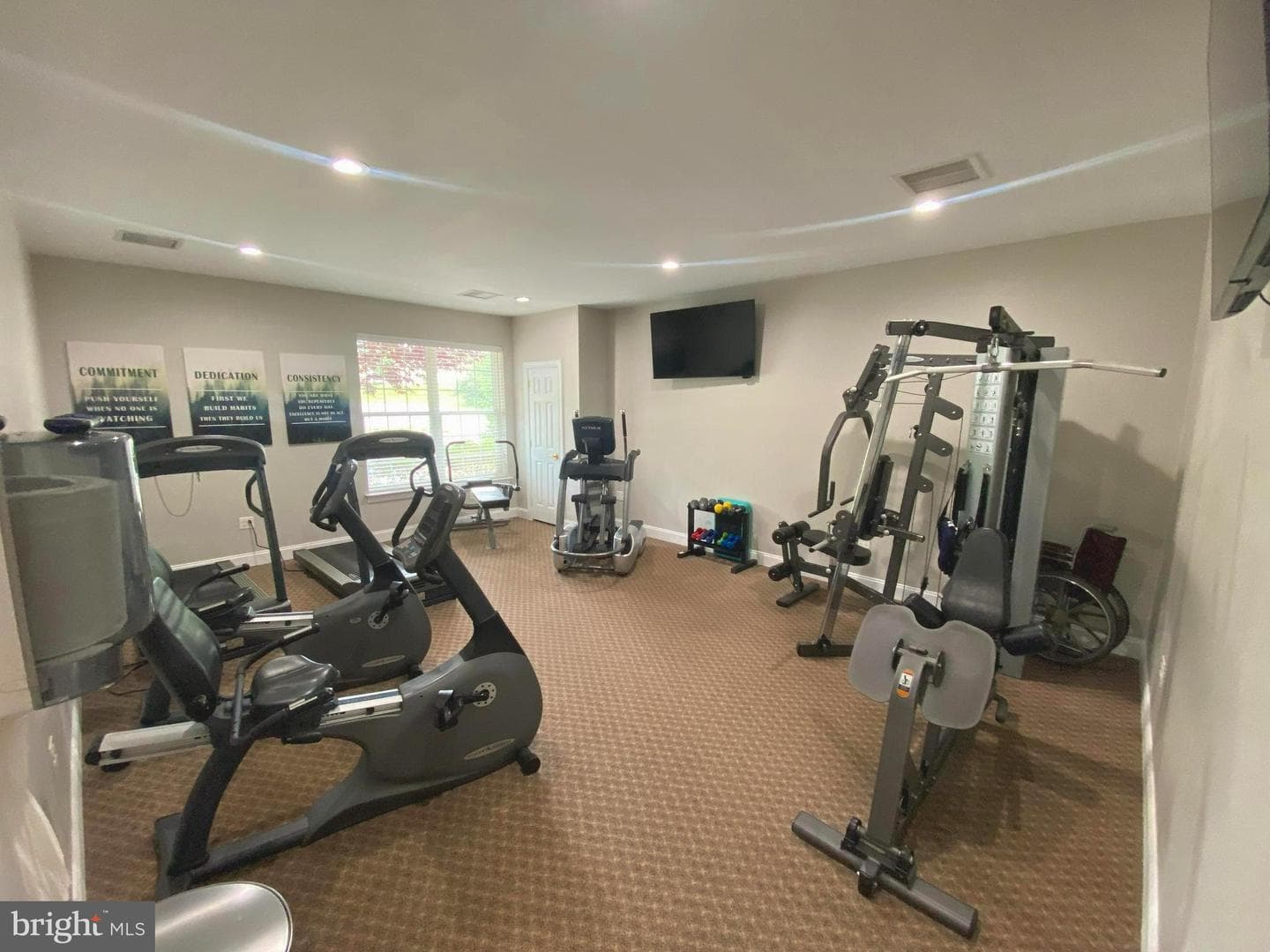 85 Westin Road photo 26