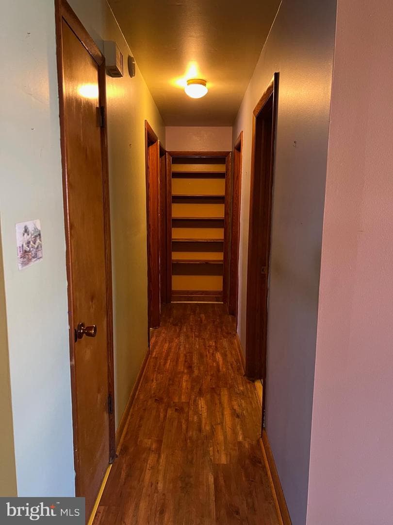 436 E Walnut Street photo 7