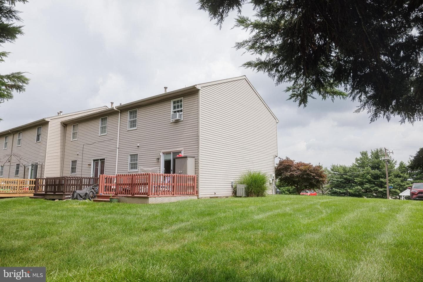 3022 Oak photo 2