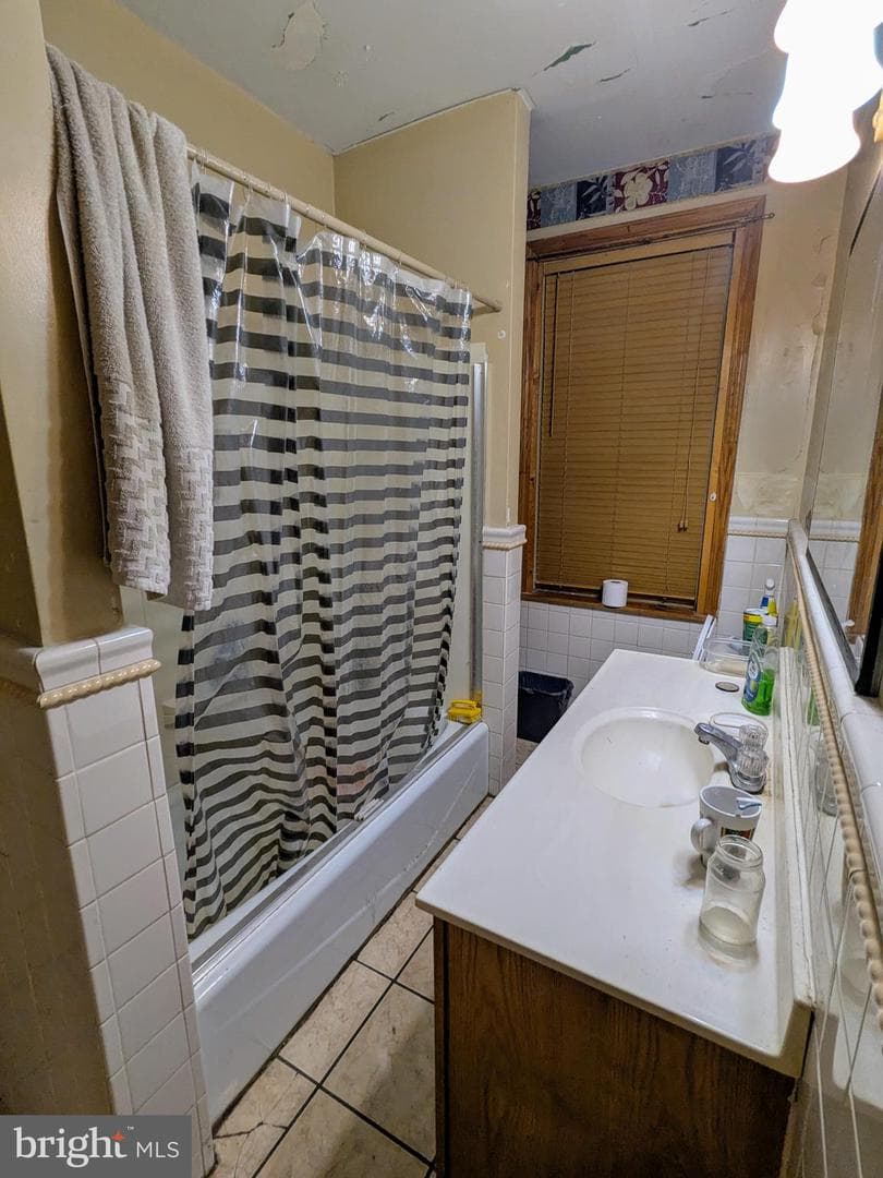 205 W Greenwich Street photo 14