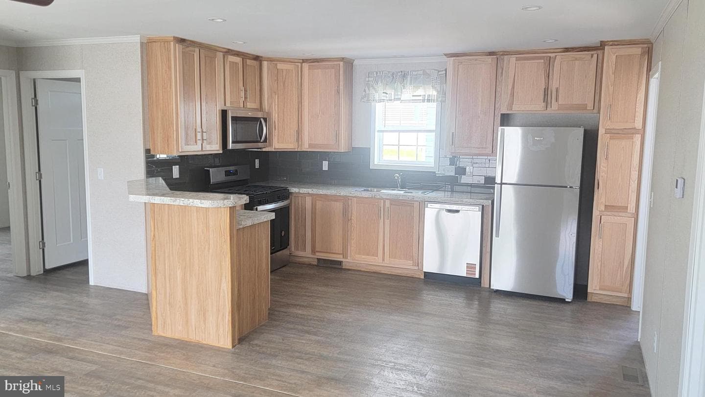 4 Joseph Avenue photo 6