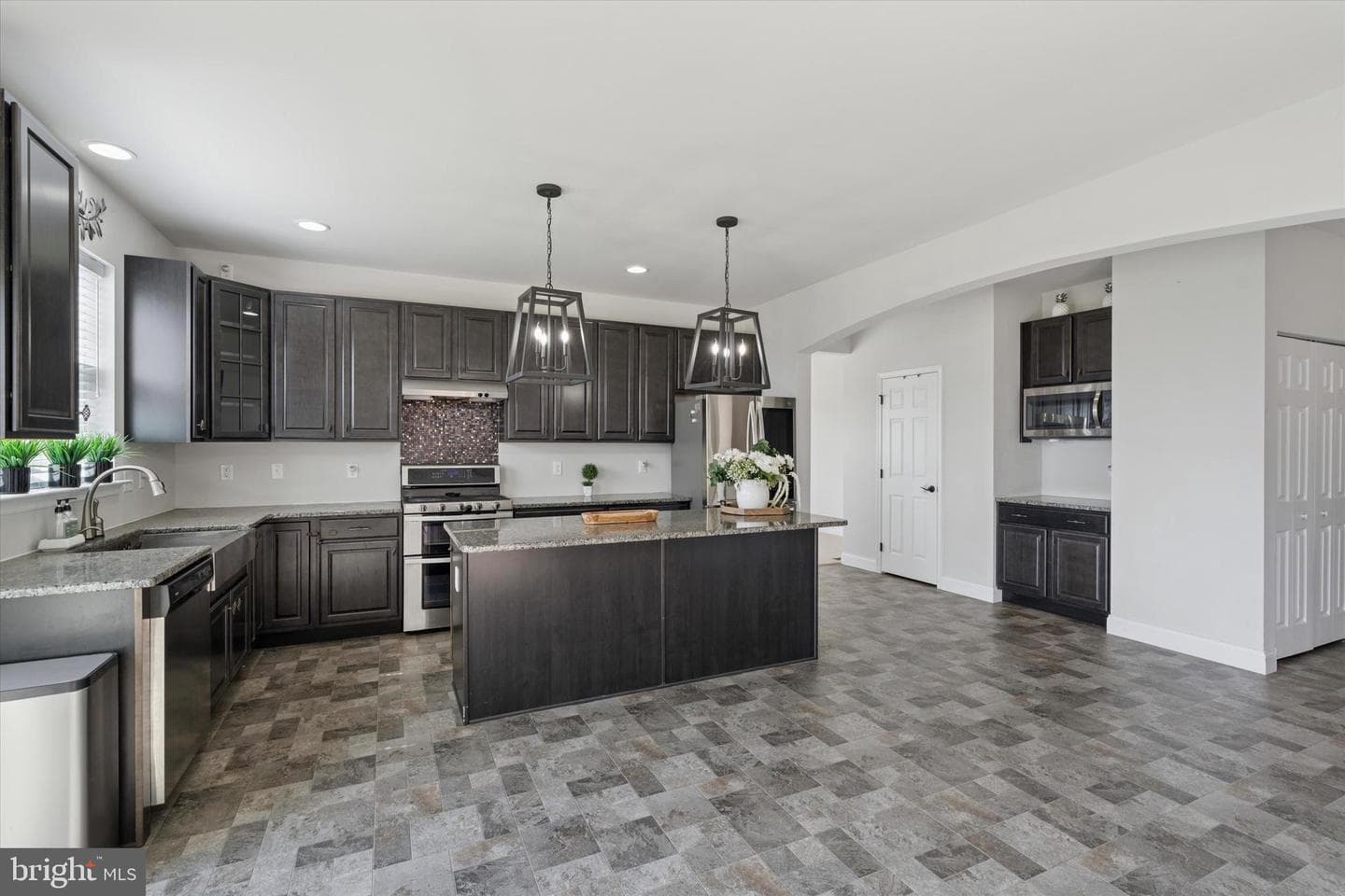 217 Woodbrook Drive photo 13
