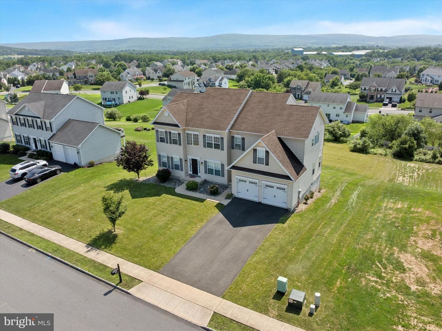 217 Woodbrook Drive photo 4