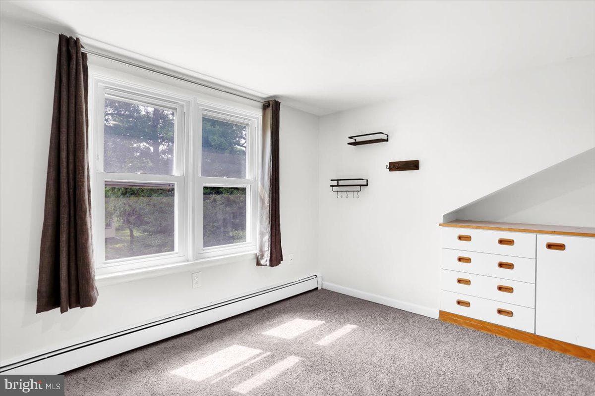 416 Green Lane photo 30