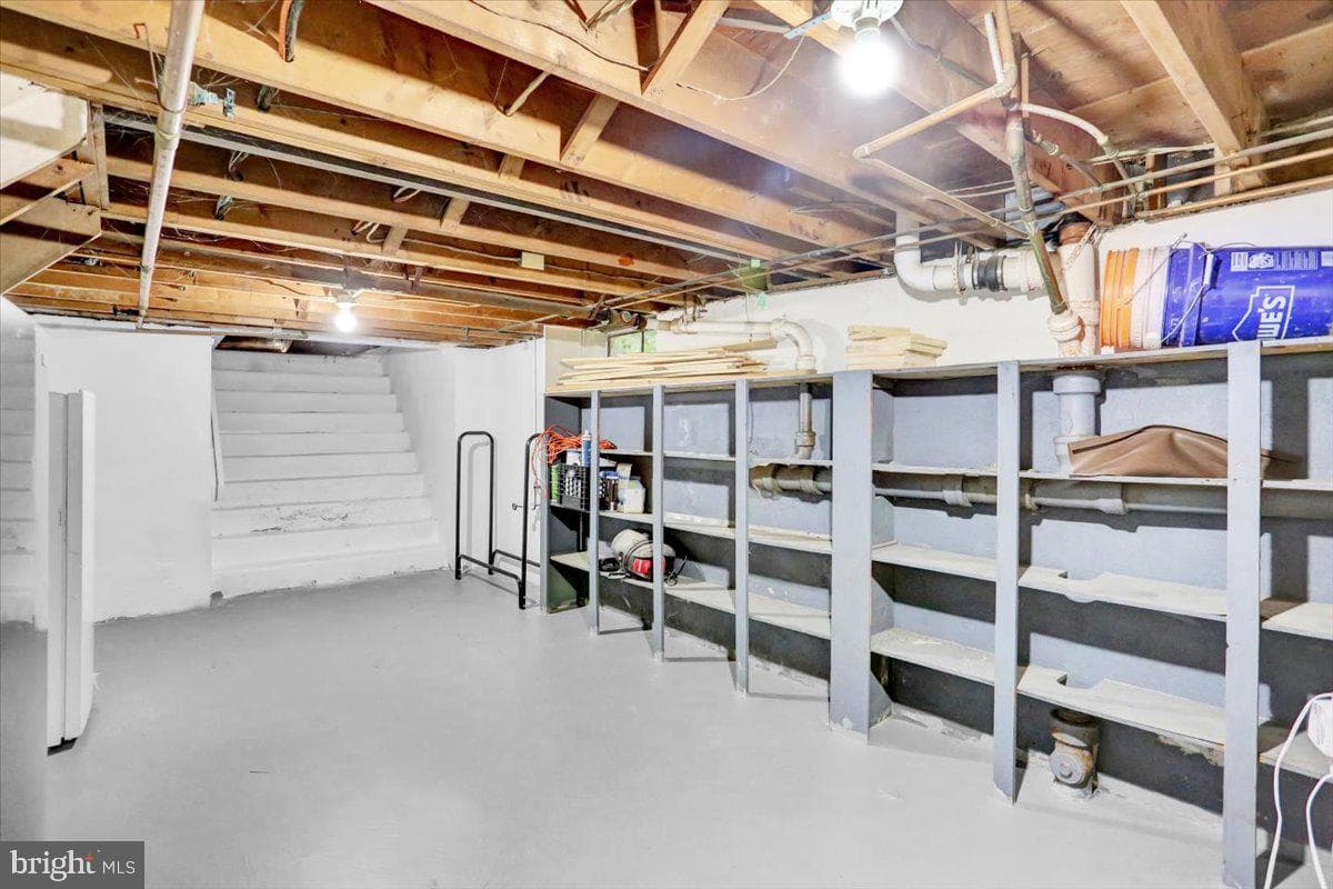 416 Green Lane photo 33