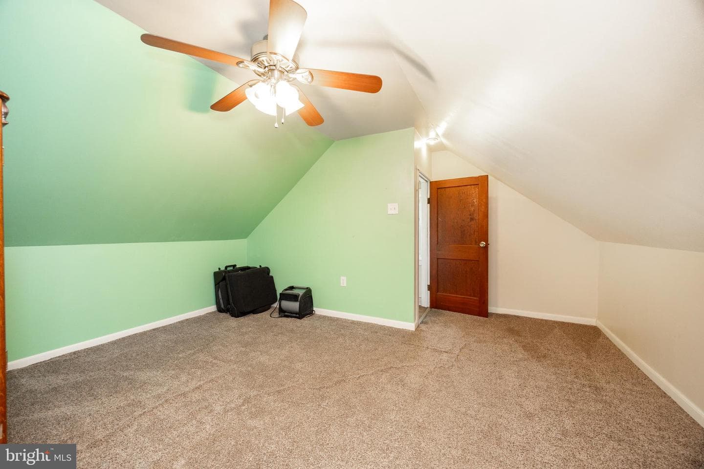 131 Squirrel Hollow Road photo 18