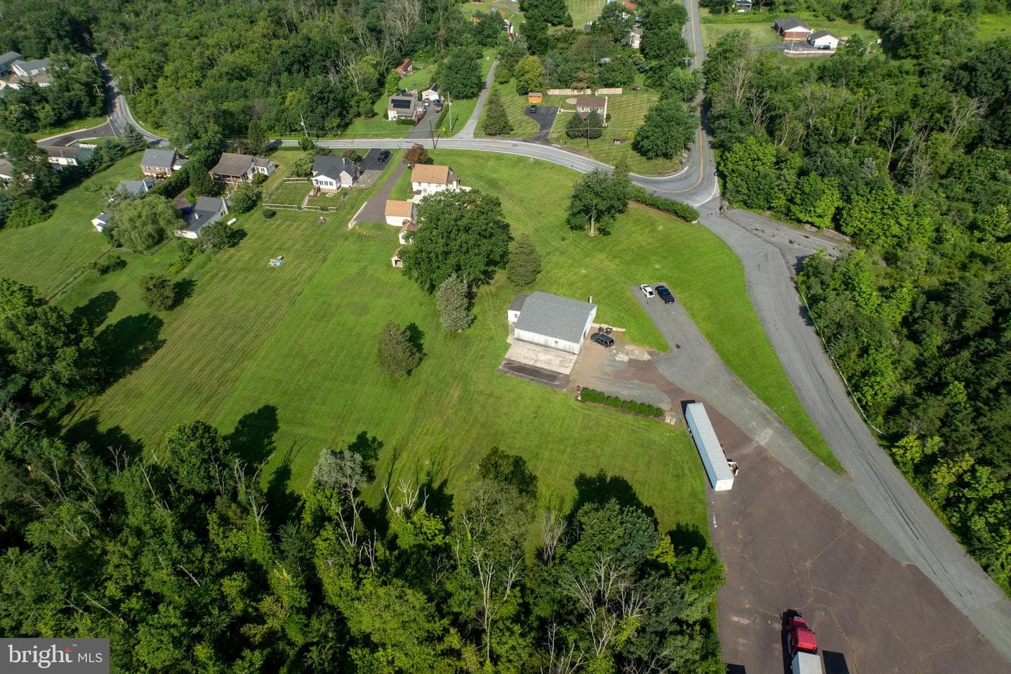 131 Squirrel Hollow Road photo 48