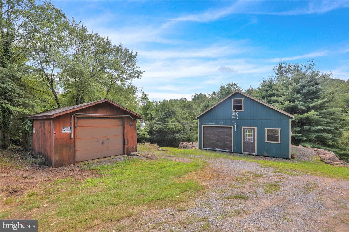 843 Ridgeway Road photo 16