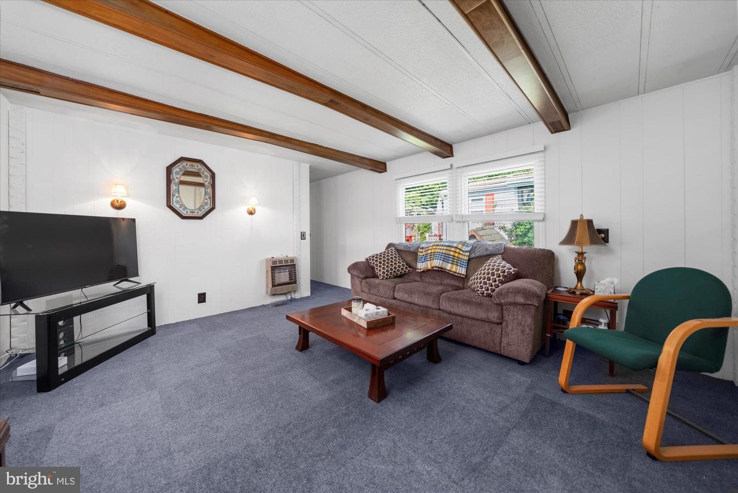 62 Ashford Lane photo 3