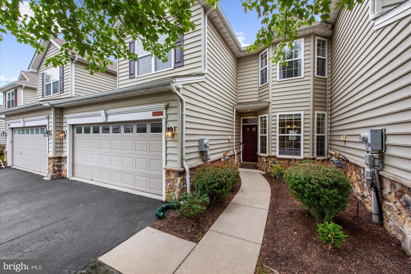 1514 Lexington Way photo 4