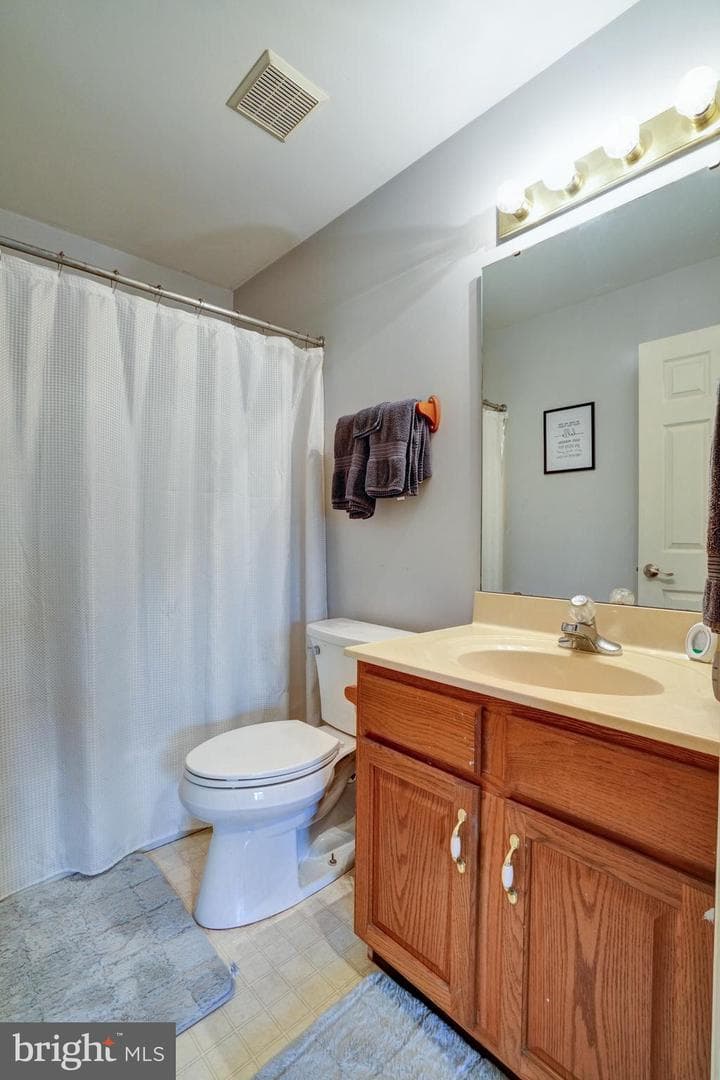 1301 Budd Street photo 20