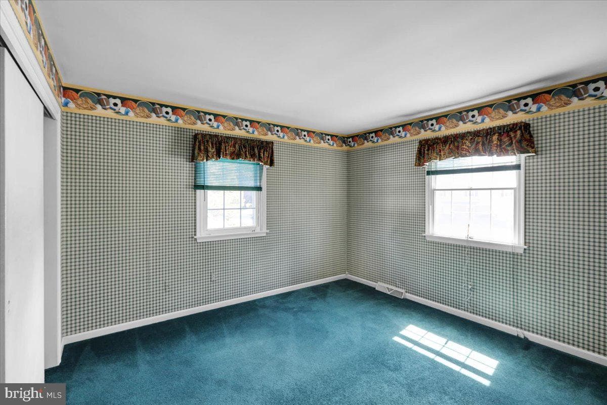 2027 Gring Drive photo 32