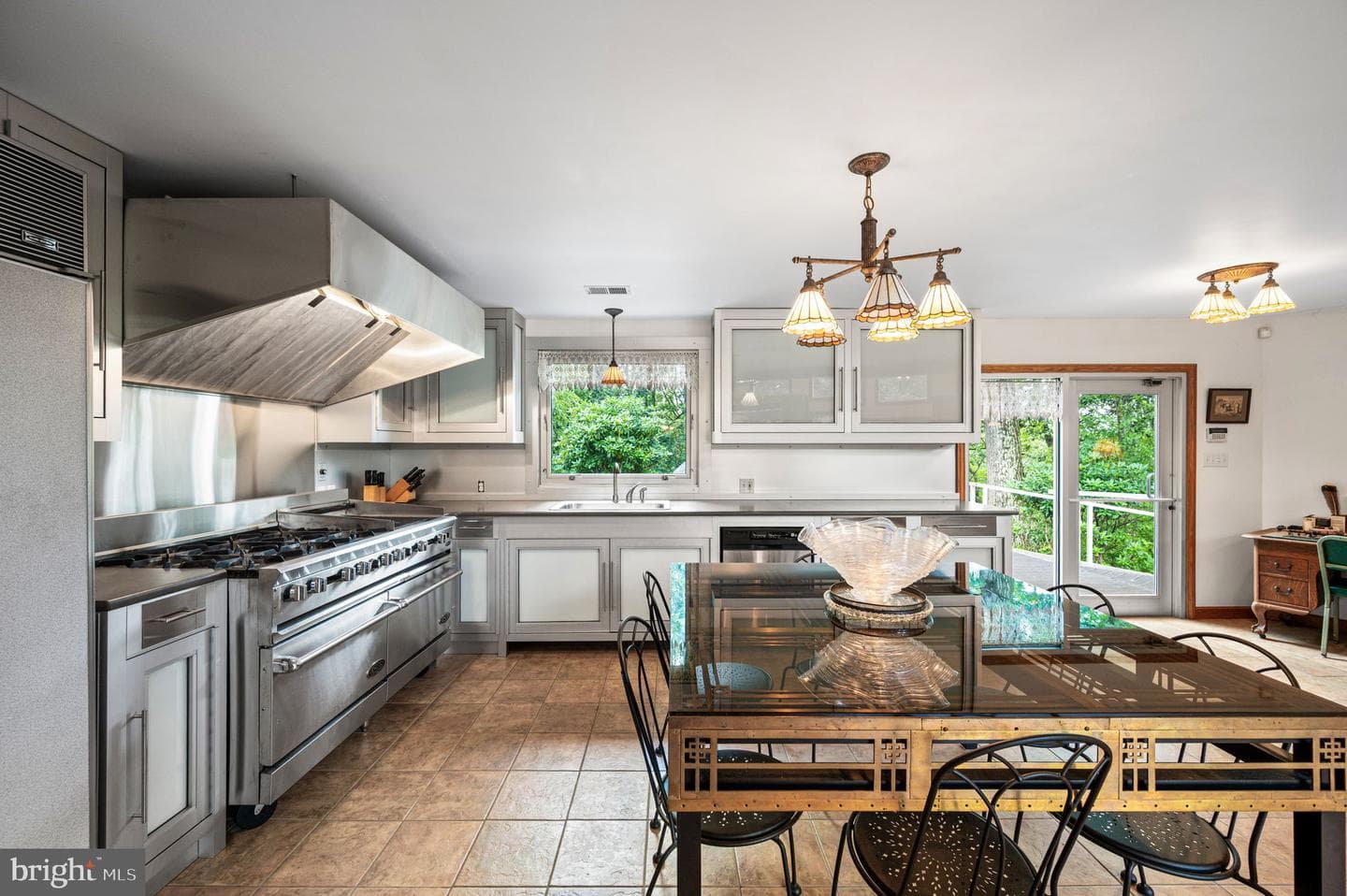 38 Lutz Road photo 13