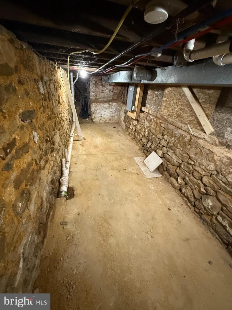 634 Mulberry Street photo 22