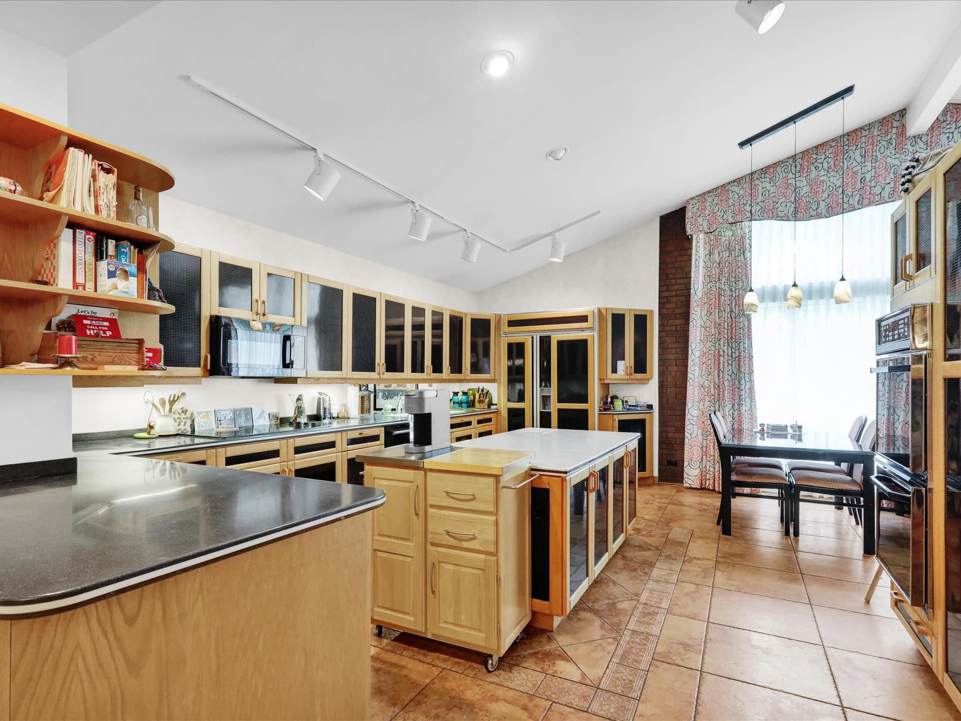 1617 Meadowlark photo 13