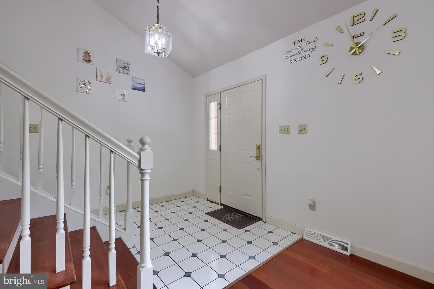 106 Delta Court photo 22