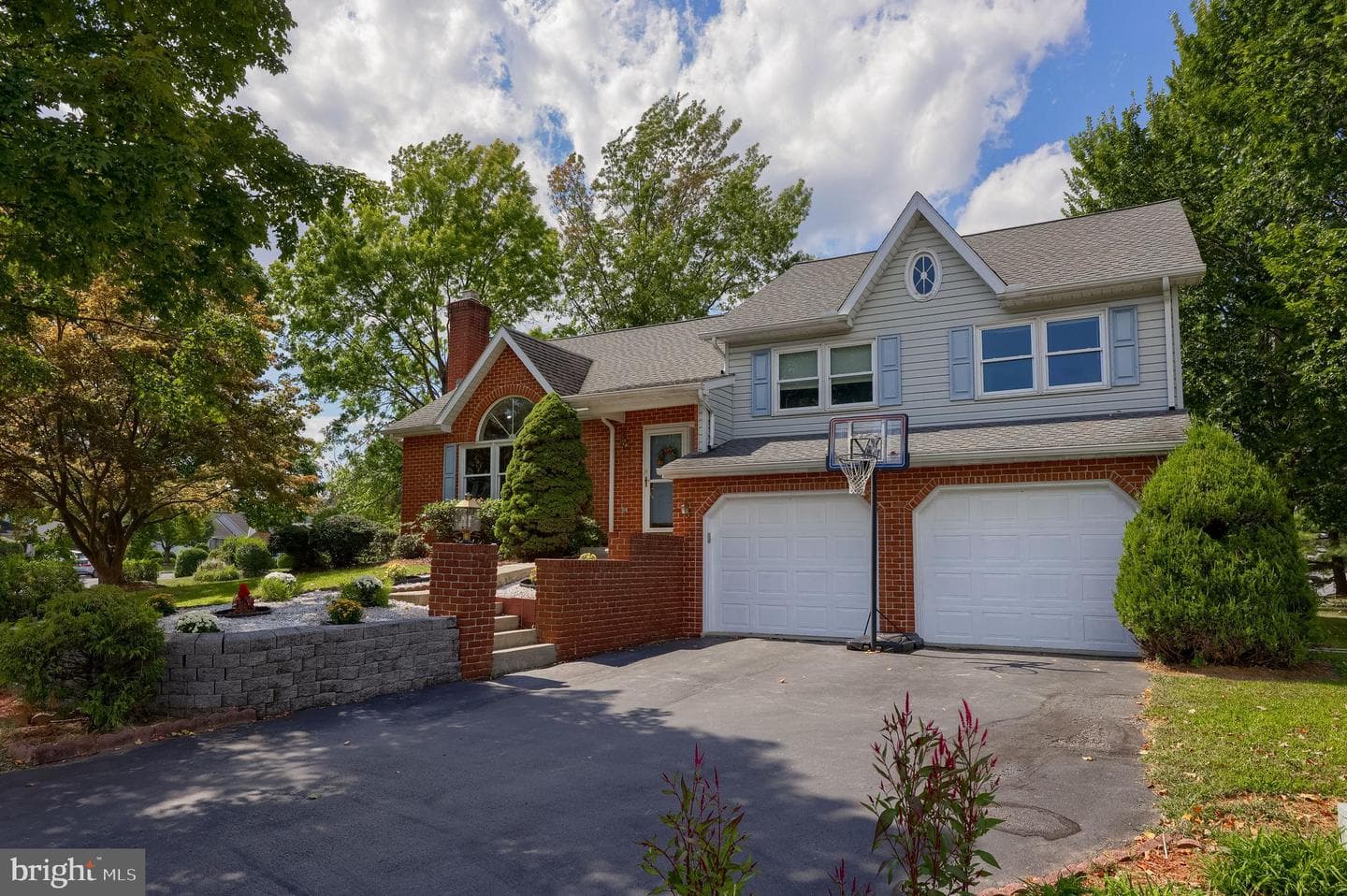 106 Delta Court photo 4