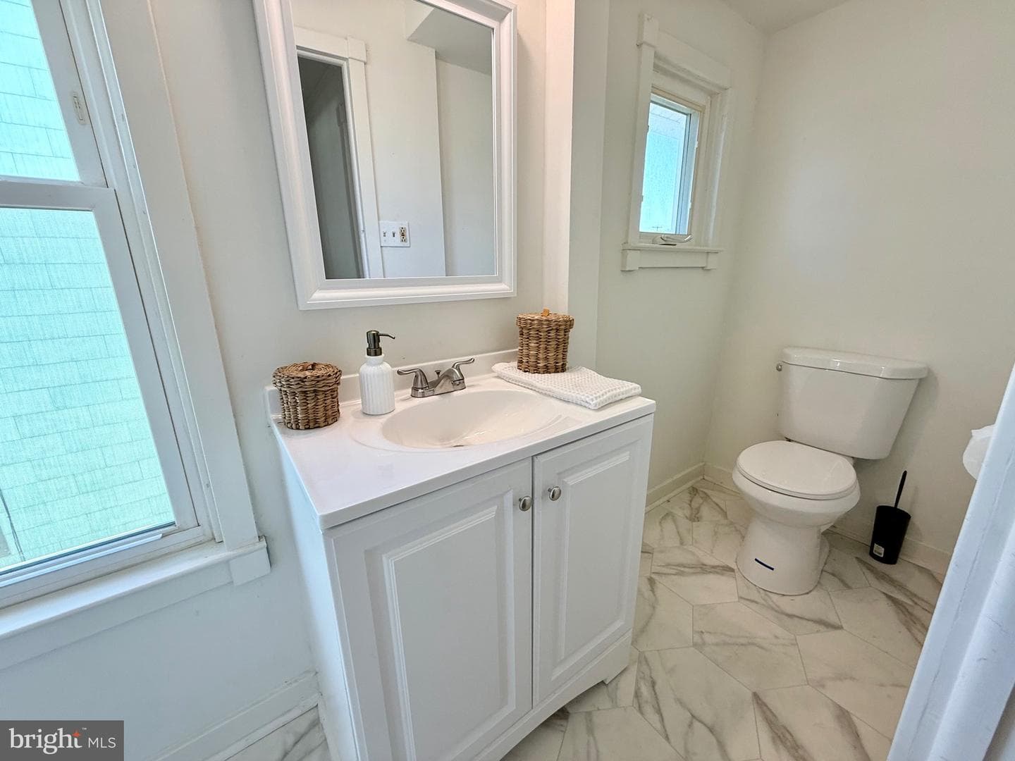 123 N Walnut Street photo 21