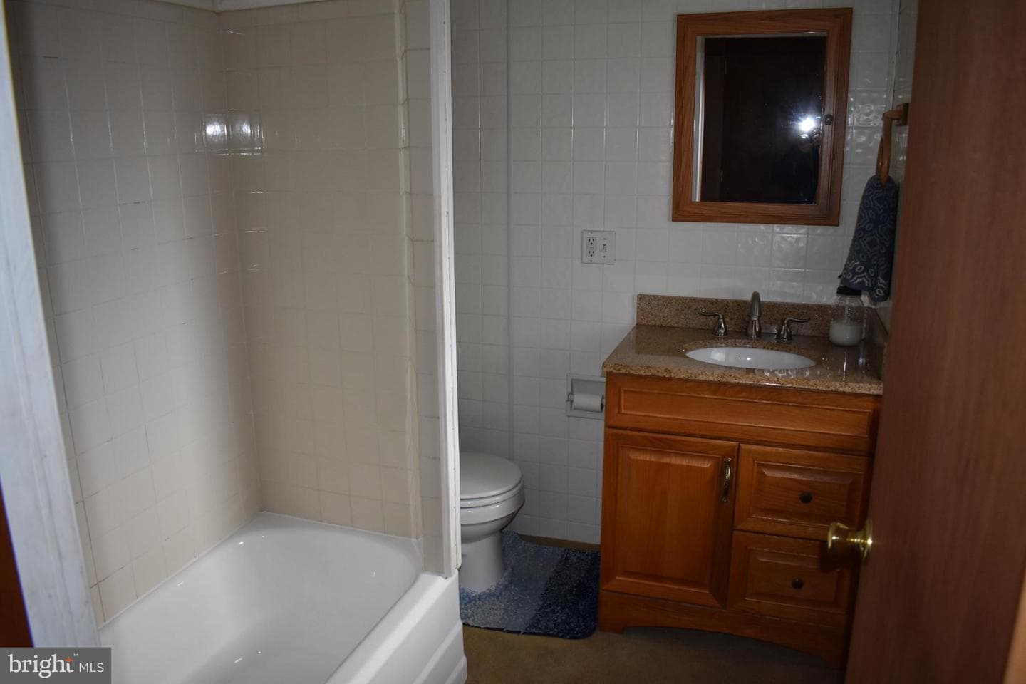 409 Walnut Street photo 12