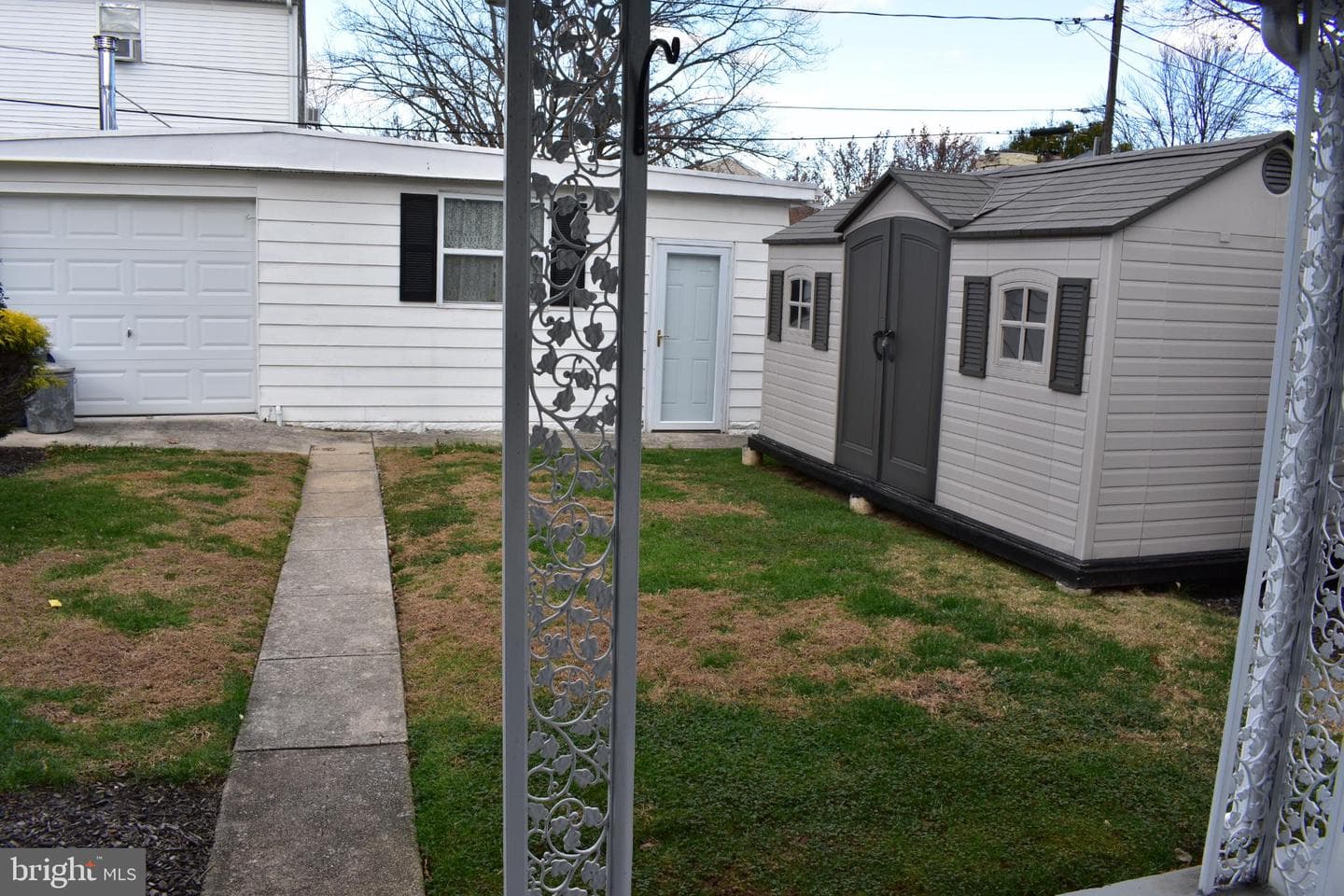 409 Walnut Street photo 23