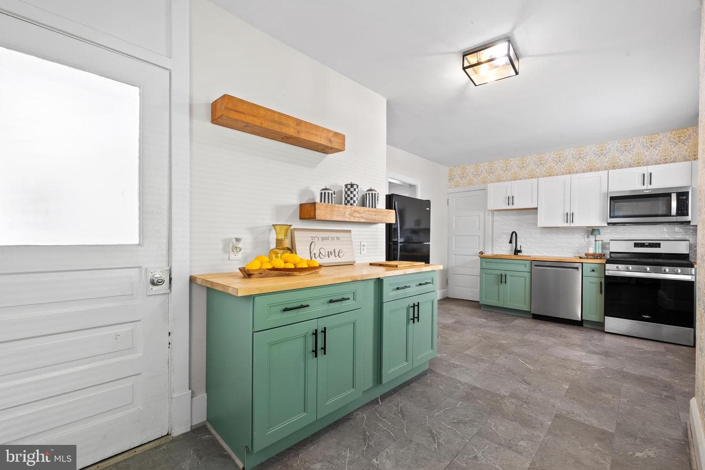 1046 Carsonia Avenue photo 13
