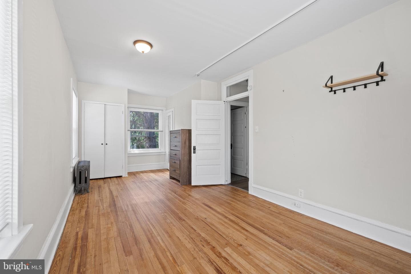 1046 Carsonia Avenue photo 24