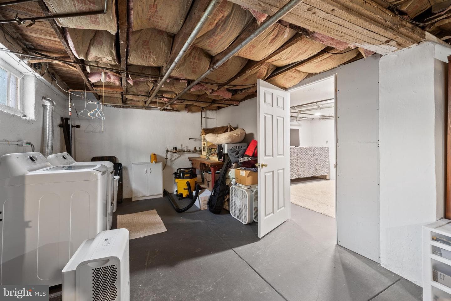 1046 Carsonia Avenue photo 40