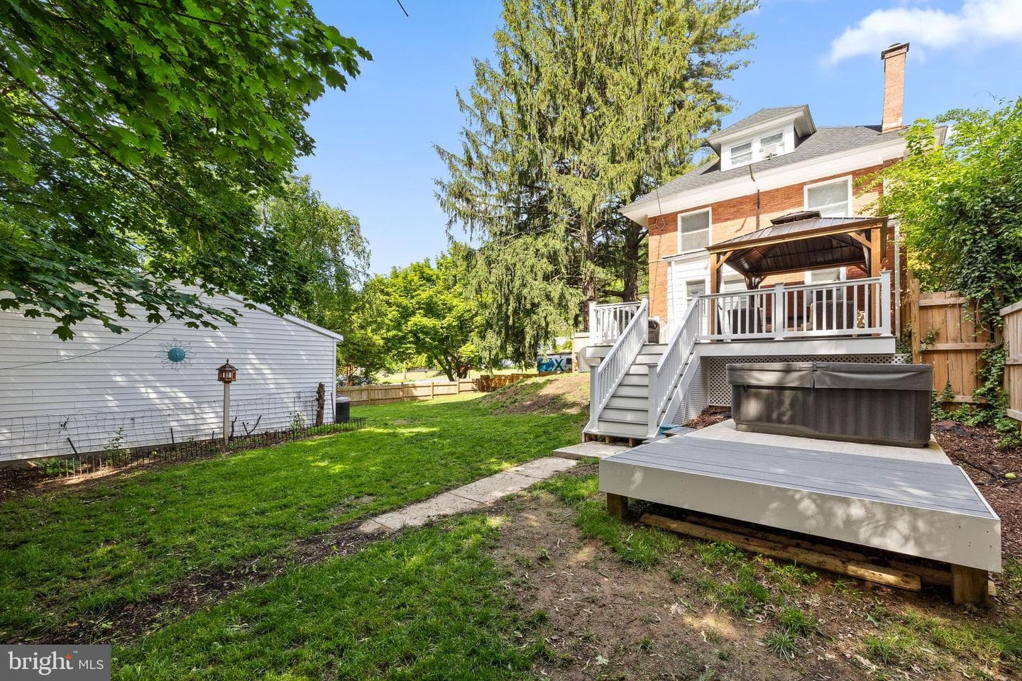 1046 Carsonia Avenue photo 42