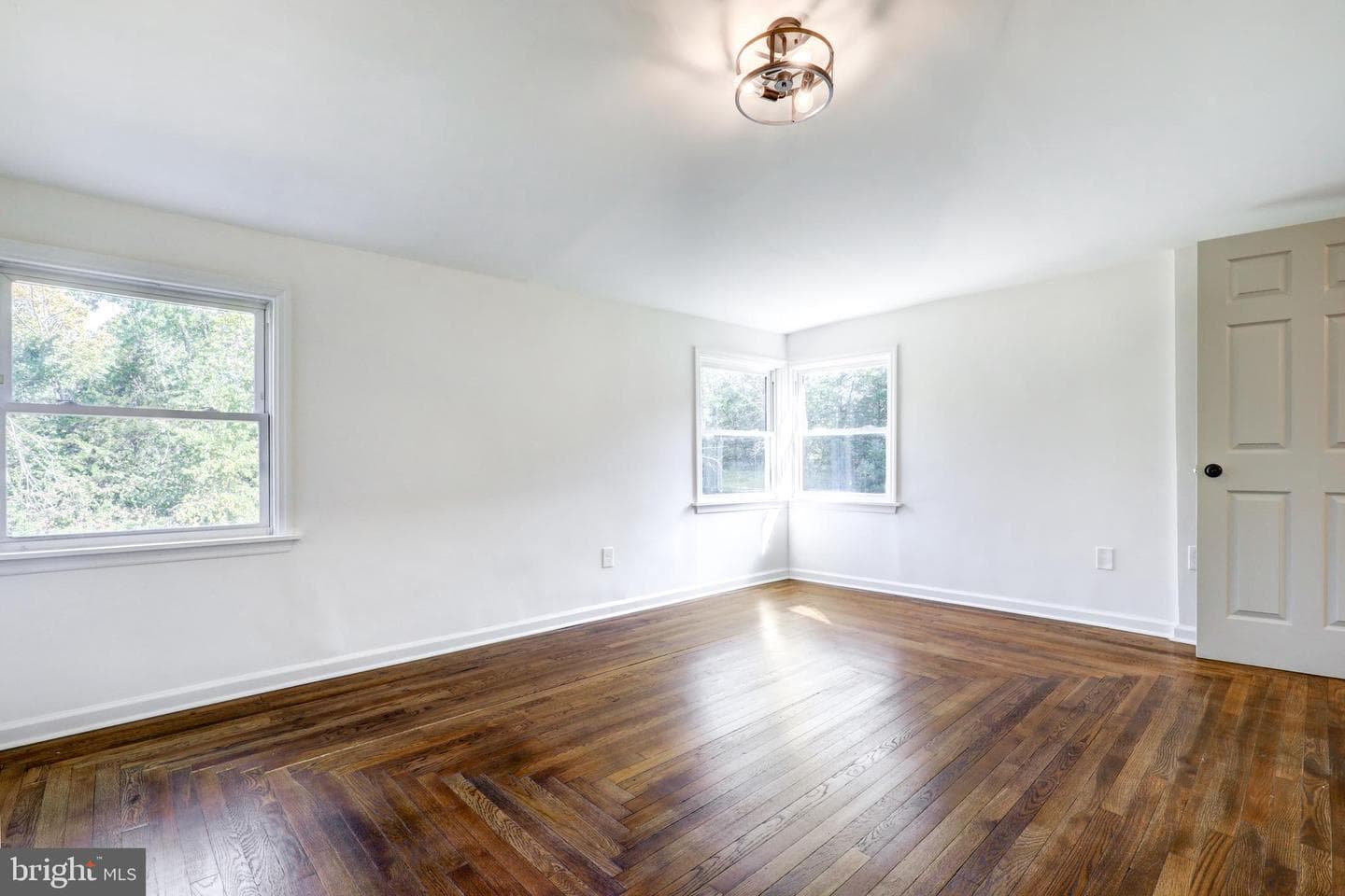353 Douglass Drive photo 20