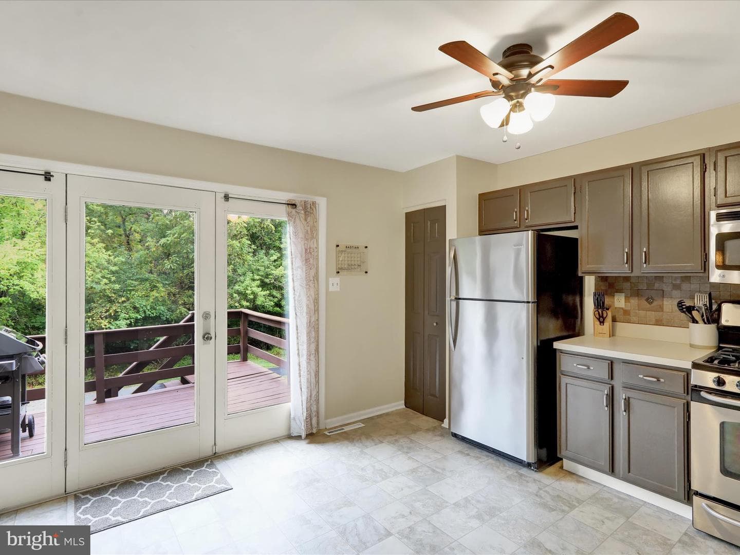 21 Warwick Court photo 9