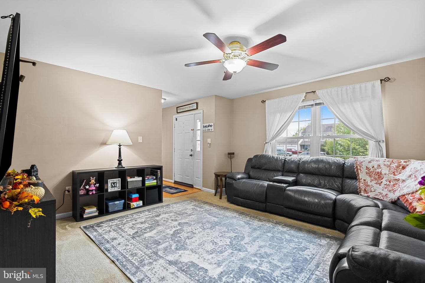 58 Villa Avenue photo 8