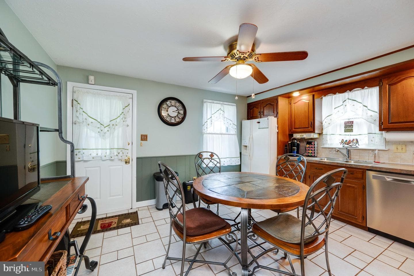 429 W Wyomissing Boulevard photo 6