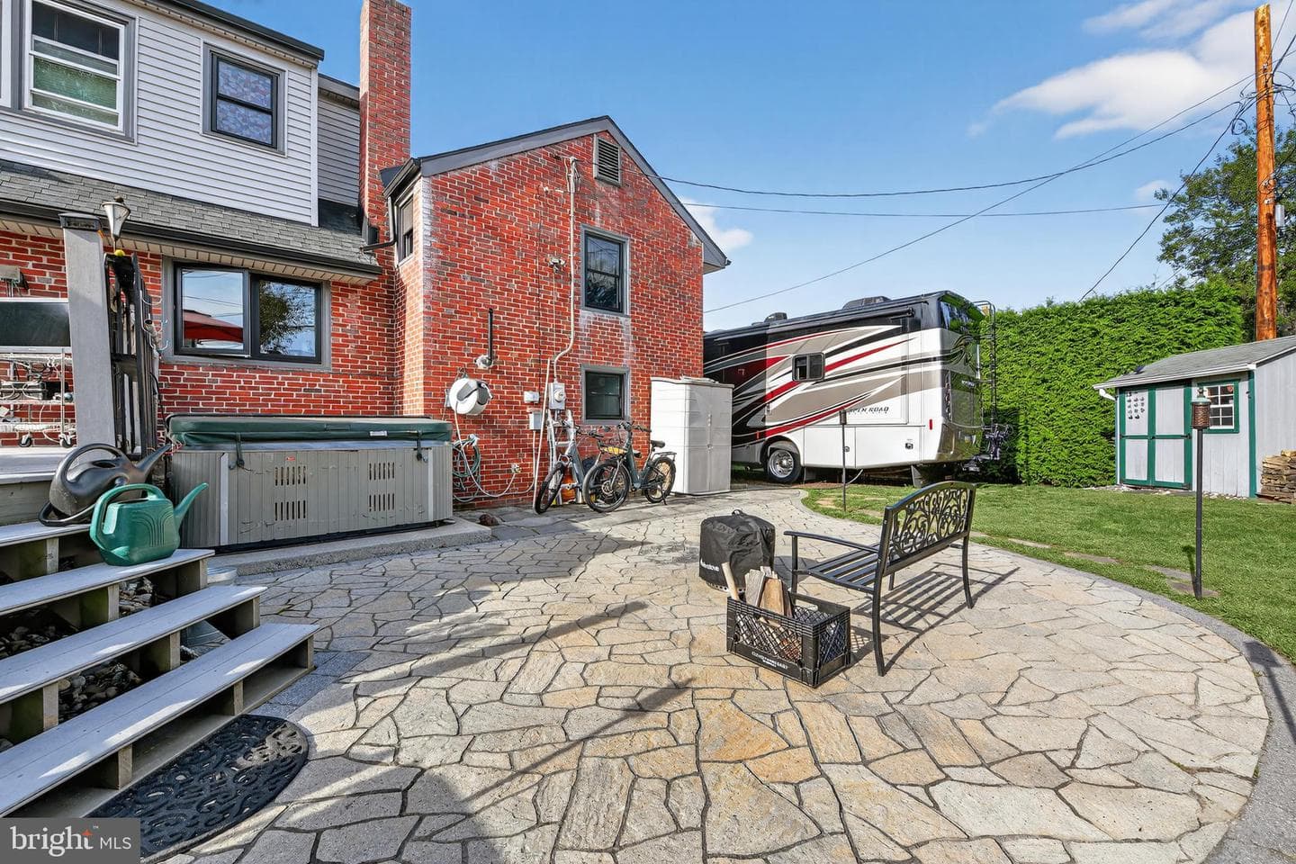 203 Mayer Street photo 32