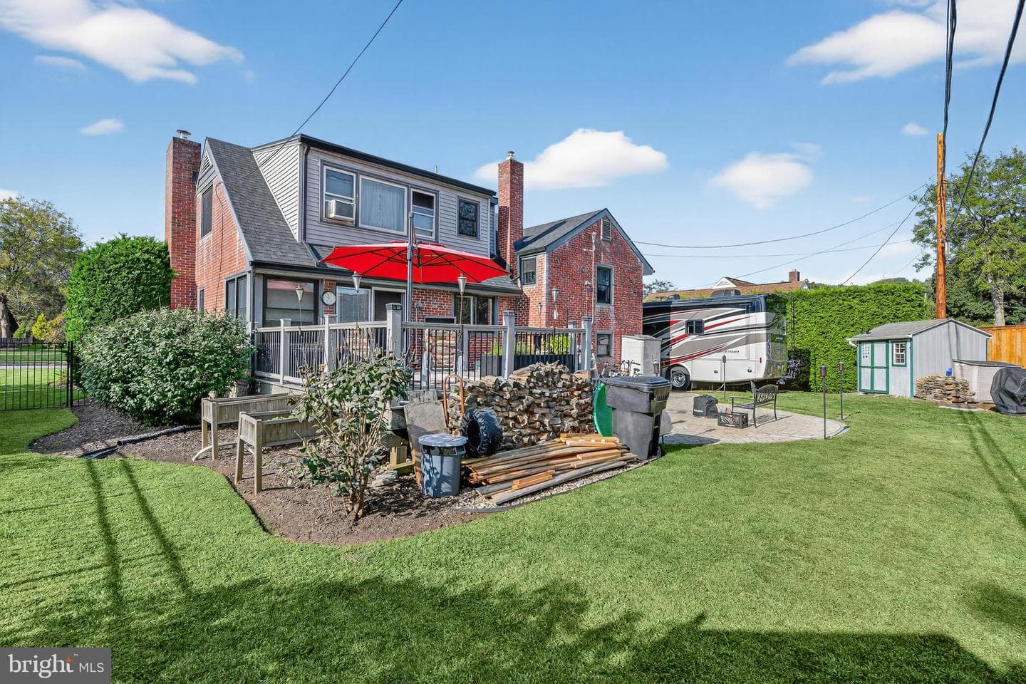 203 Mayer Street photo 35