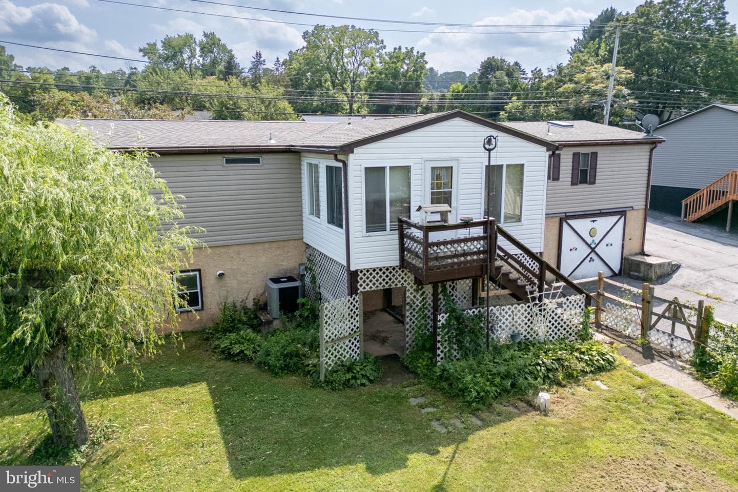 1215 E Main Street photo 41