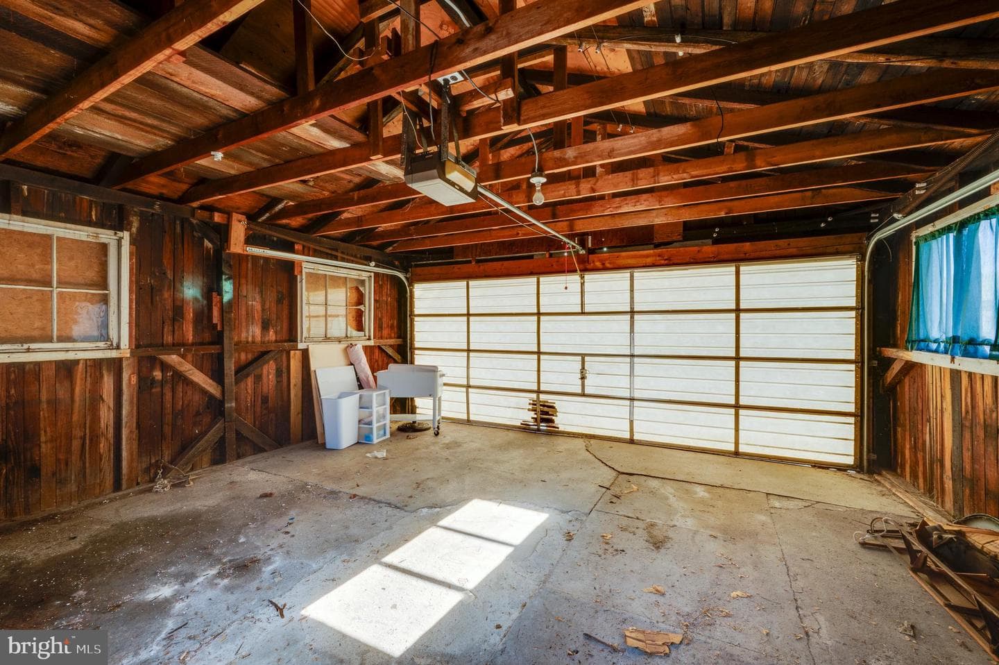 307 E Washington Street photo 43