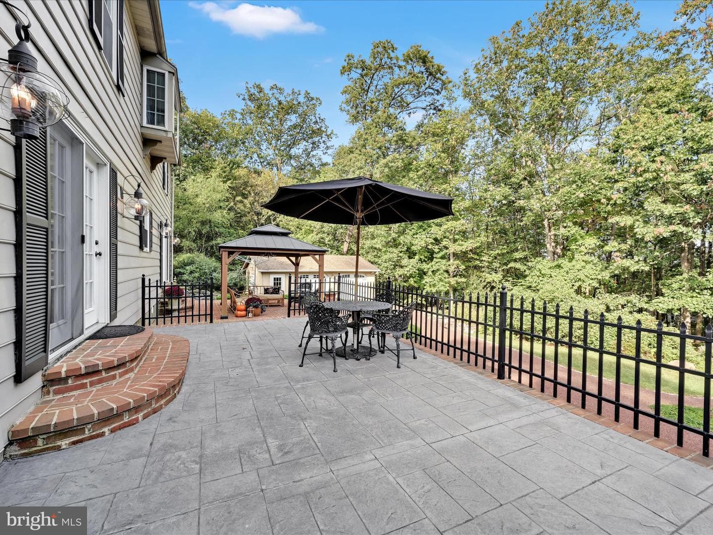 601 Briarwood Drive photo 48