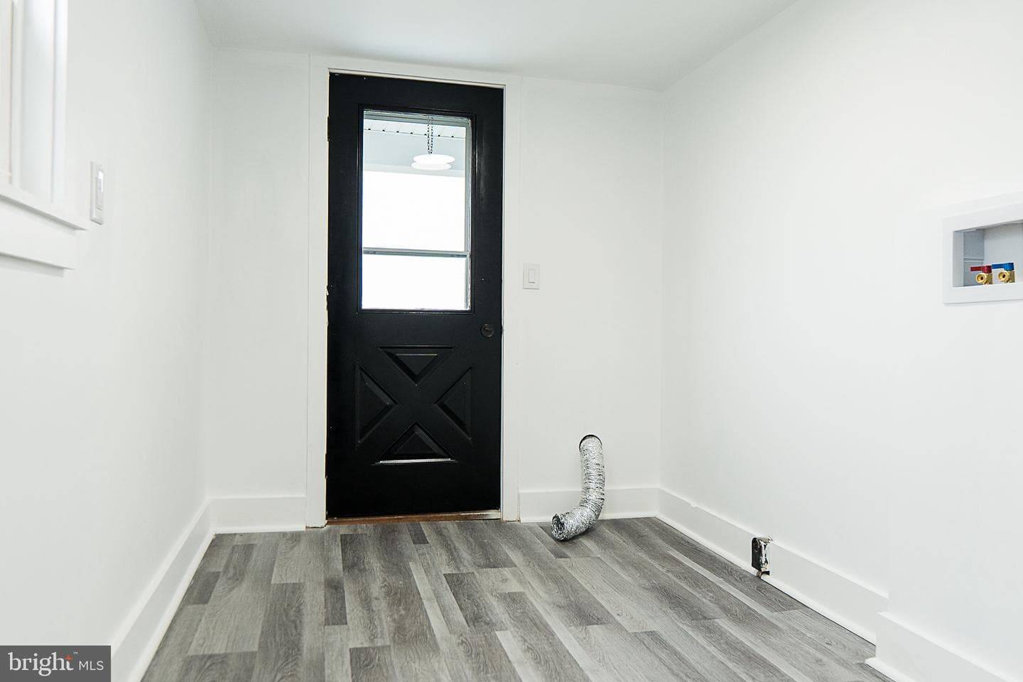 12 E Mill Street photo 10