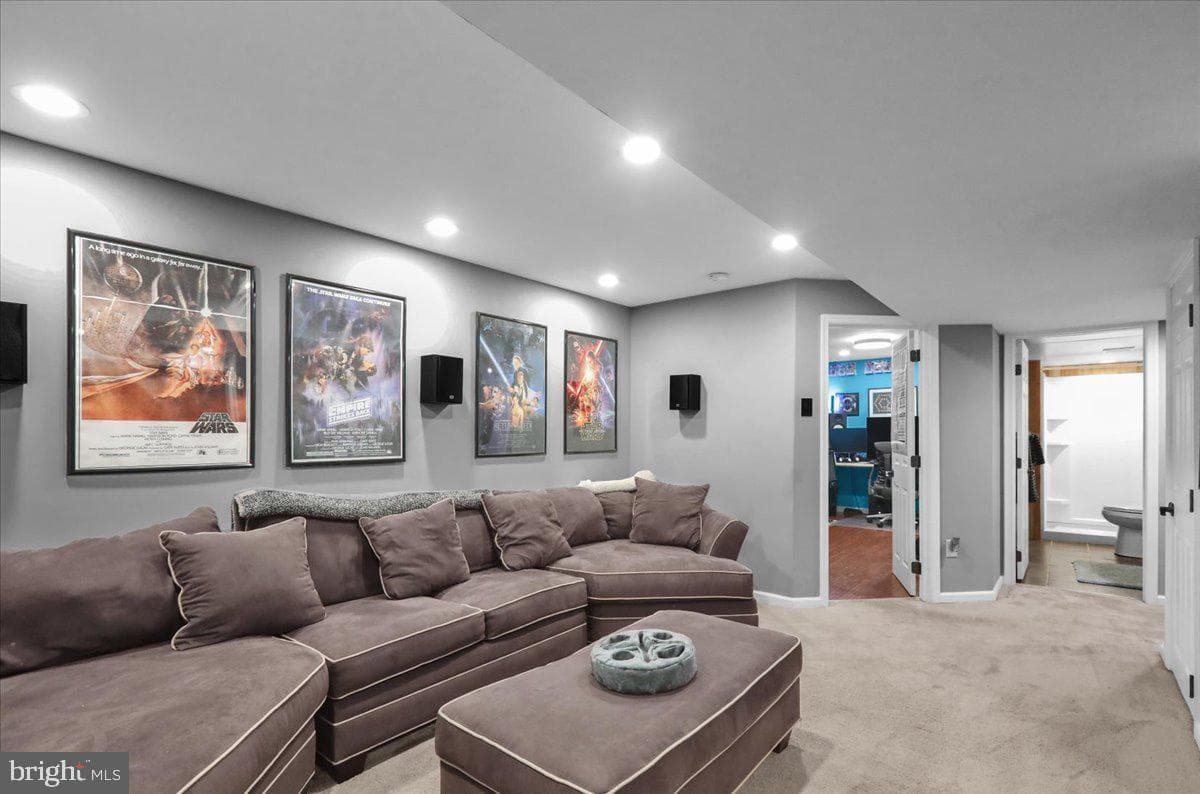 4536 Del Mar Drive photo 26