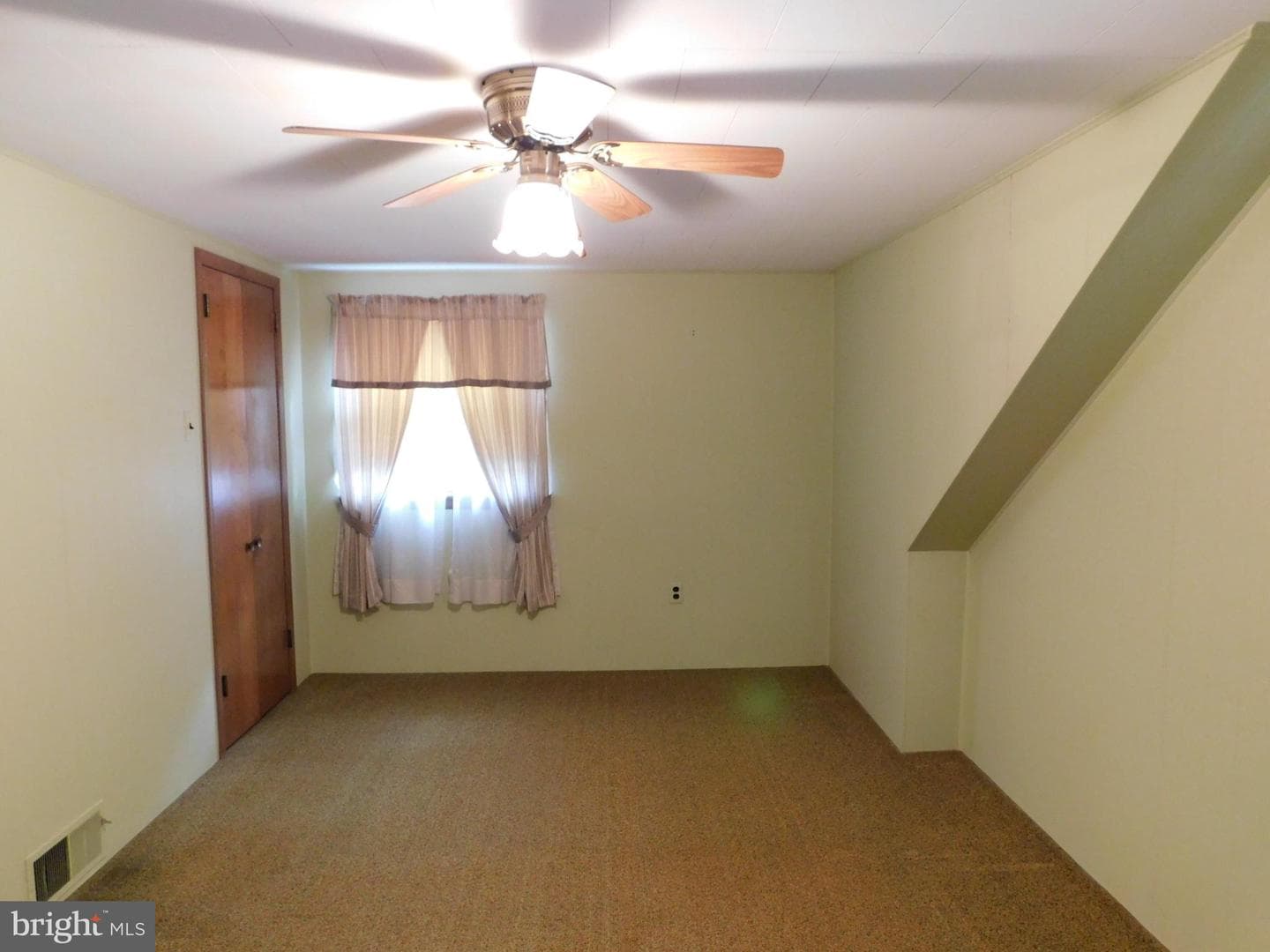 228 Shaner Street photo 20