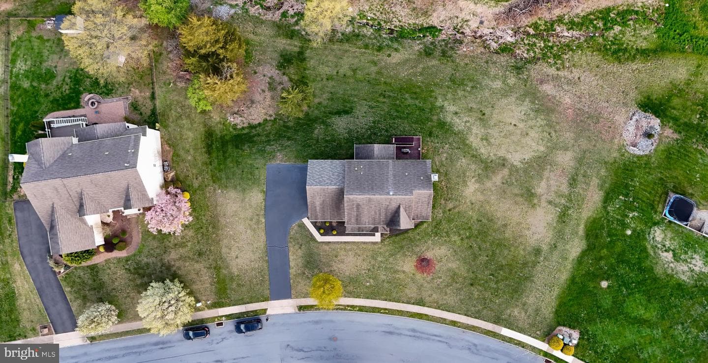 164 Meadowside Drive photo 8