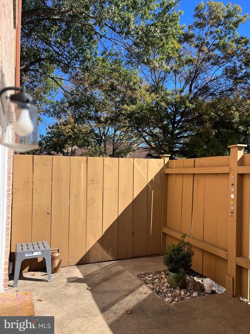 65 Wedge Lane photo 33