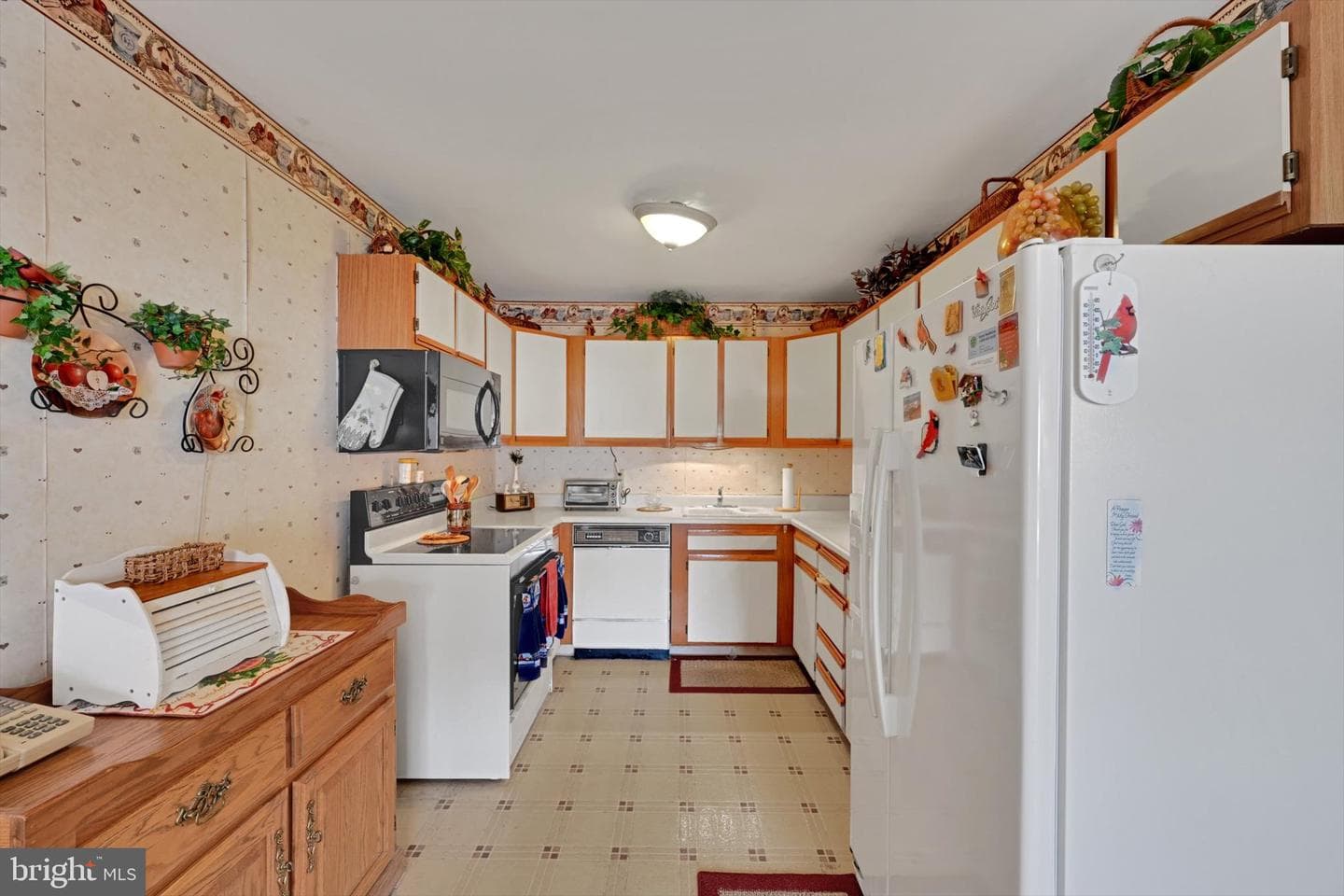 1334 W Wyomissing Court #q photo 6