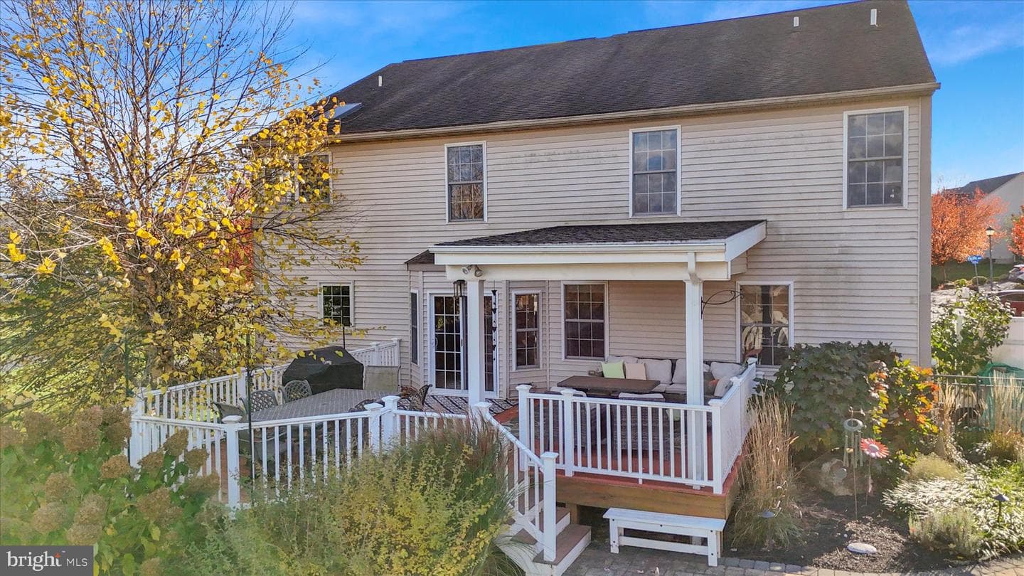 35 Pacific Avenue photo 60
