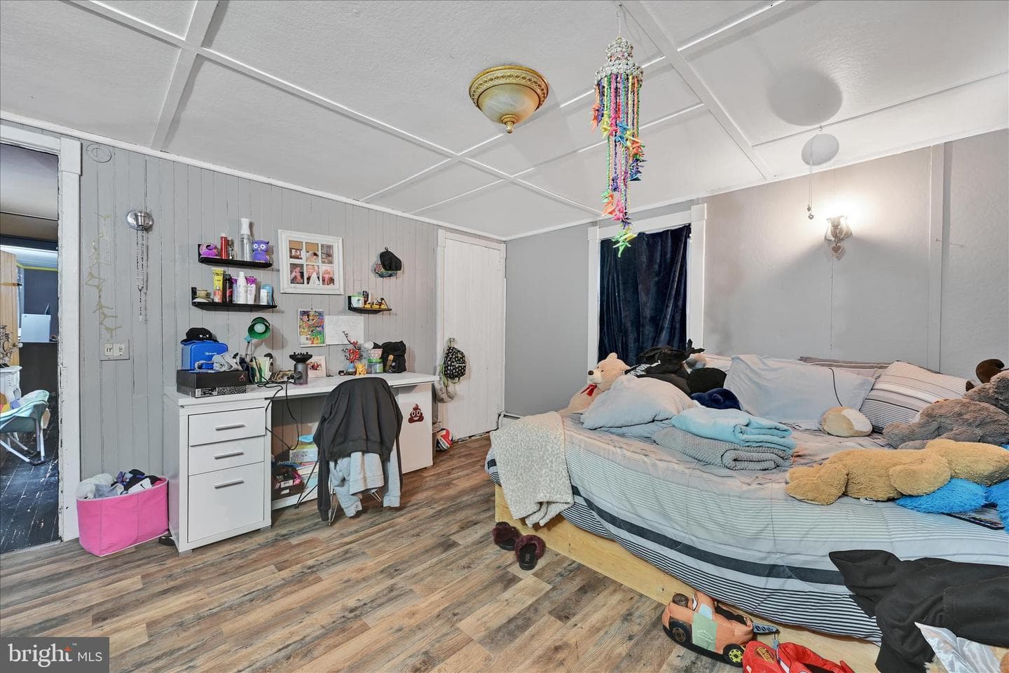2460 Grandview Avenue photo 31