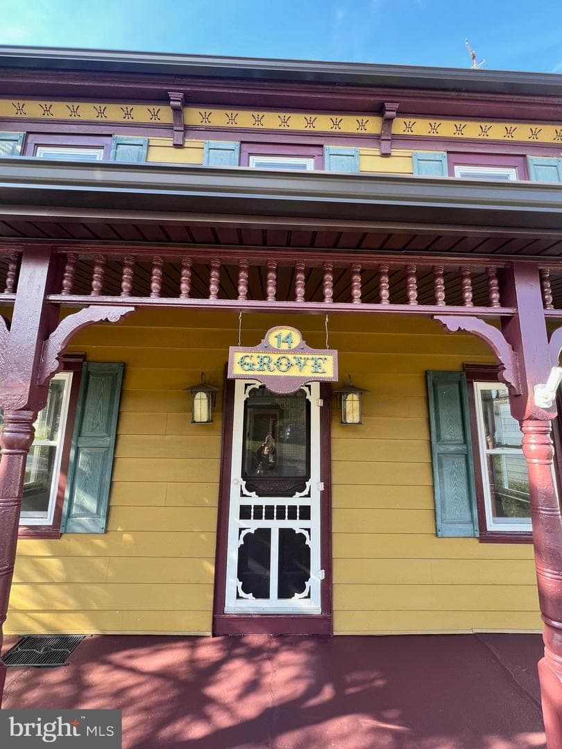 14 Grove Road photo 2