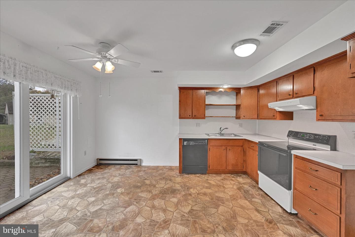 2525 McKinley Avenue photo 12