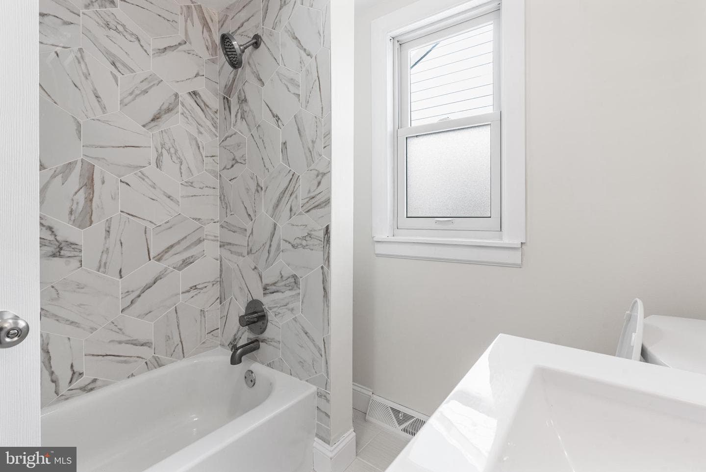 1812 Portland Avenue photo 15
